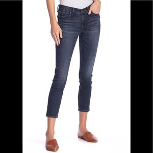 **BARELY WORN** Lucky Brand Lolita Crop sz 2 / 26